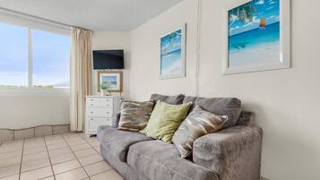 Studio, 2 Queen Beds (Top of the Gulf 324) | Living area | TV