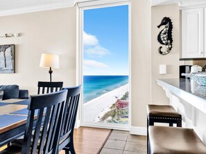 Apartment, Mehrere Betten (Majestic Beach Towers 1-1701) | Speisen