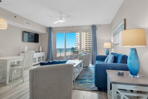 Leilighet, 1 kingsize-seng med sovesofa (Shores of Panama 426) | Oppholdsområde | TV