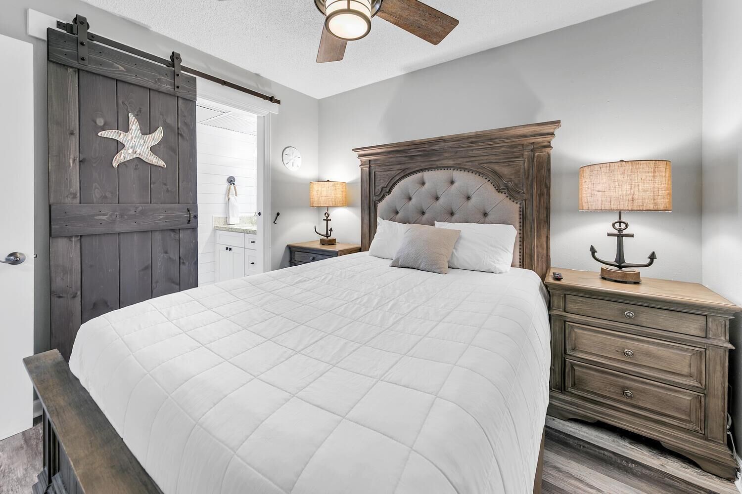Appart'hôtel, 1 grand lit et 1 canapé-lit (Sunbird 404E)