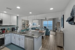 Condo, Multiple Beds (Sterling Breeze 804) | Private kitchen
