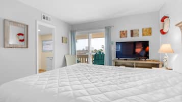 Townhome, Multiple Beds (Horizon South 8B2- Sunshine Gardens) | 3 bedrooms, WiFi