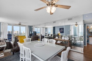 Appartamento, letti multipli (Pelican Beach Terrace 807) | Ristoranti