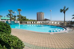 Appartamento, letti multipli (Pelican Beach Terrace 807) | Piscina | Piscina all'aperto, una piscina riscaldata