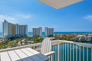 Property grounds - Pelican Beach Terrace 807 (Destin)