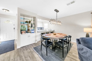 Hus - flera sängar (Cassine Gardens 273- Kwitcherbeachin') | Restauranger