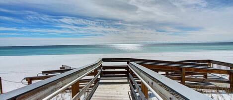 Condo, Multiple Beds (Palms Resort #2210 Jr 2BR) | Beach