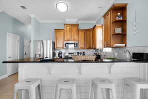 公寓客房, 多張床 (Vista del Mar I - BEST Day 202) | 私人廚房 | 烤箱、烤麵包機