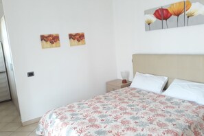 2 camere, ferro/asse da stiro