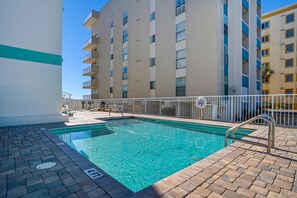 公寓式客房, 多张床 (The Palms #601) | 泳池 | 室外游泳池