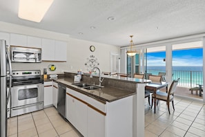 Condo, Multiple Beds (The Palms #601) | Private kitchen | Oven, toaster - The Palms #601 (Fort Walton Beach)