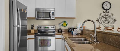 Condo, Multiple Beds (The Palms #601) | Private kitchen | Oven, toaster