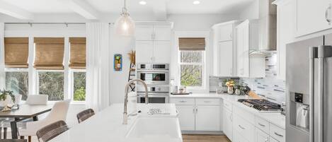 ハウス ベッド (複数台) (Time Out) | 専用キッチン | オーブン、トースター