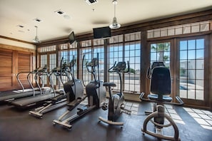Casa, varias camas (Time Out) | Sala de fitness