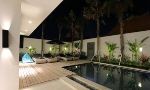 Piscine extérieure