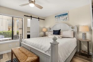 Condo, 1 King Bed with Sofa bed (Sandprints B11- Breakaway Bliss) | 1 bedroom, WiFi - Sandprints B11- Breakaway Bliss (Miramar Beach)