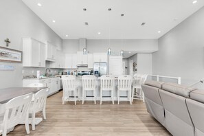 Ferienhaus, Mehrere Betten (Pelican at Sound Side) | Innenbereich