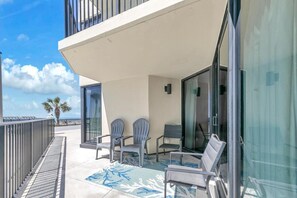 Lejlighed - flere senge (Sunbird 102W) | Terrasse/gårdhave