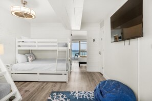 Maison, plusieurs lits (Summer Haven B- Cast a Waves)