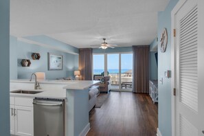 Condo, 1 King Bed with Sofa bed (Calypso 3-708) | Interior