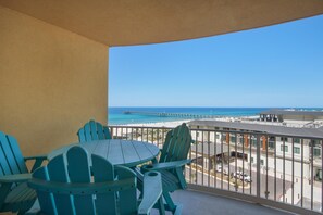 Condo, 1 King Bed with Sofa bed (Calypso 3-708) | Outdoor dining