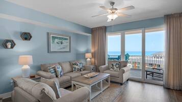 Appart'hÎtel, 1 trÚs grand lit et 1 canapé-lit (Calypso 3-708) | Coin séjour