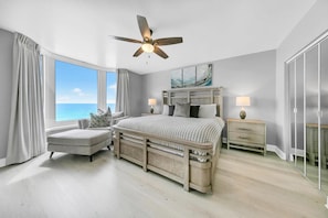 Condo, Multiple Beds (Emerald Beach 1036 - Turquoise Turtle)