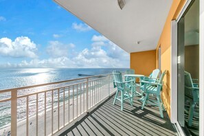 Condo, Multiple Beds (Sterling Reef 1704) | Property grounds