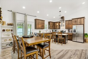 Maison, Plusieurs lits (Rustic Oasis) | Cuisine privée | Un four, grille-pain