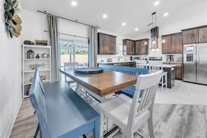 Casa, várias camas (Rustic Oasis) | Opções para refeição