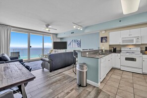 Condo, 1 cama King e sofá-cama (Shores of Panama 1802) | Parte interna