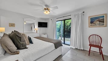 Hus, 1 kingsize-seng med sovesofa (Cassine Gardens 112- 30A Imagine Ocea) | 2 soverom og wi-fi