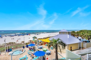 Condo, várias camas (Boardwalk 209) | Praia | Na praia 