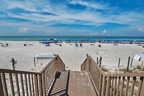 Appartement, meerdere bedden (Boardwalk 209) | Strand | Aan het strand