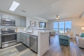 Apartment, 1 King-Bett und Schlafsofa (Calypso 3-903 - Emerald Getaway) | Eigene Küche