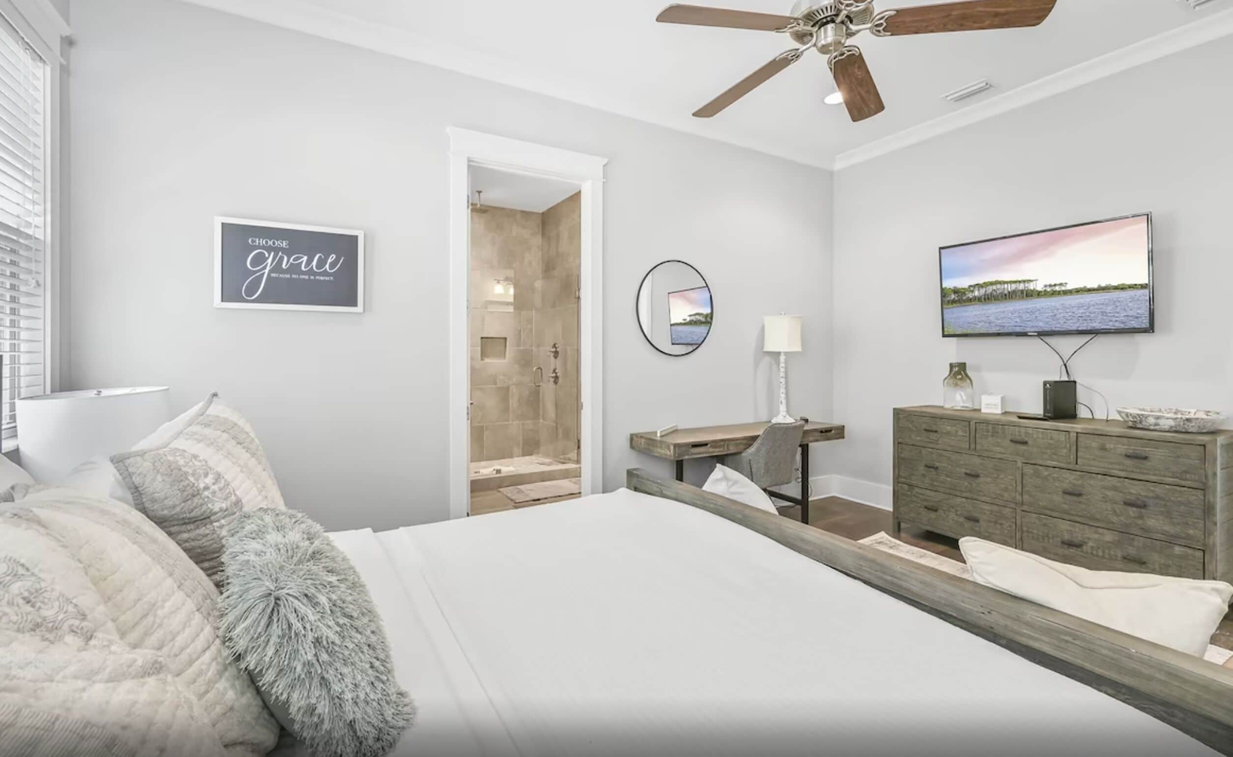 House, Multiple Beds (Barefoot Blessing)