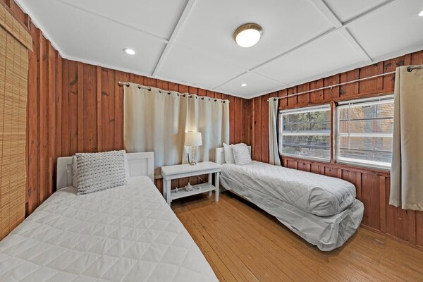 Sealake Cottage - Grayton Beach, FL