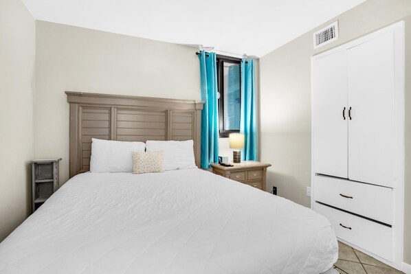 Condo, 1 Queen Bed with Sofa bed (Sunbird 604W) | 1 bedroom, WiFi