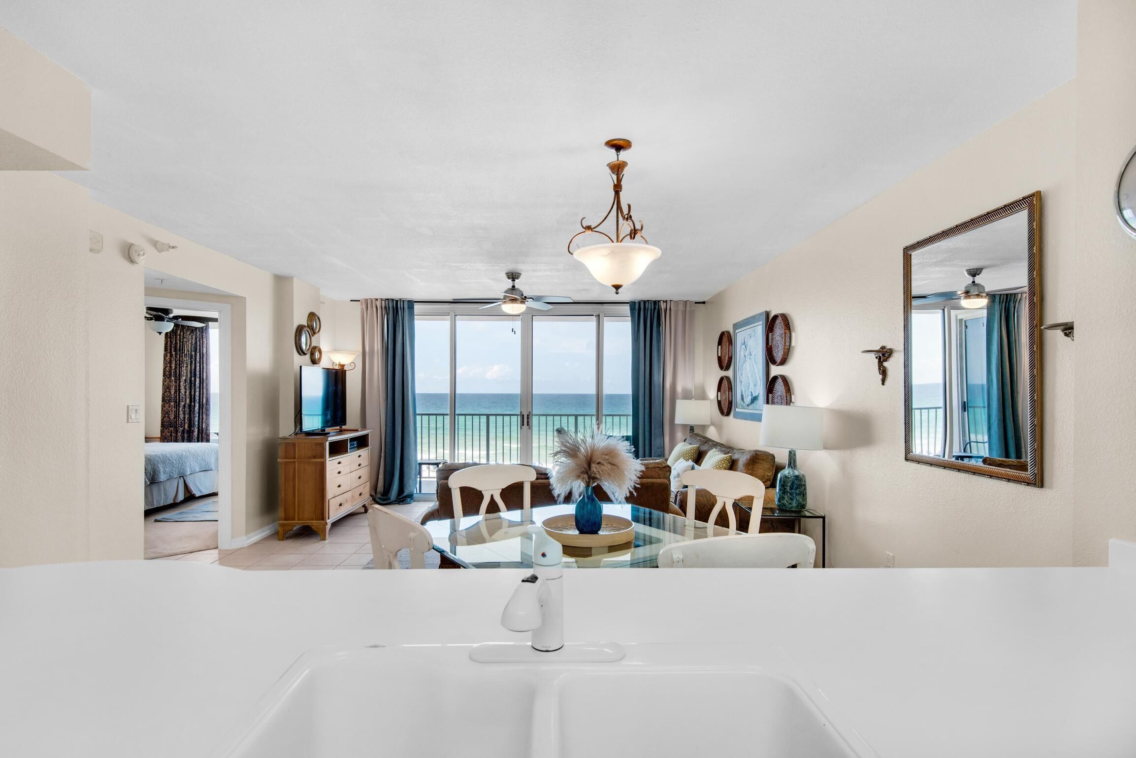 Condo, 1 King Bed with Sofa bed (Island Princess 414) | Interior