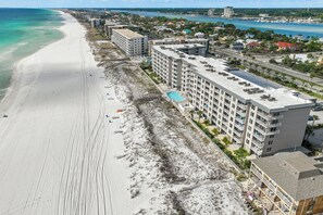 Appart'hôtel, 1 très grand lit et 1 canapé-lit (Island Princess 414) | Extérieur