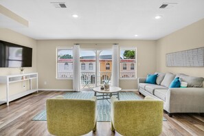 Living area - Beach Within Reach (Miramar Beach)