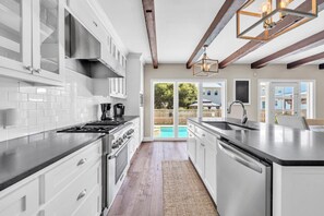 Maison, plusieurs lits (Casa Blanca) | Cuisine privée