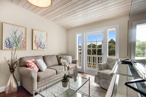 獨棟房屋, 多張床 (Casa Blanca) | 起居區 | 電視