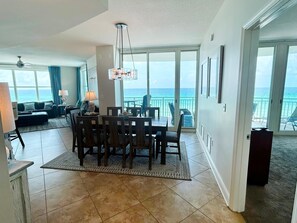 Dining - Aqua Resort 401 - Piece of Serenity (Panama City Beach)