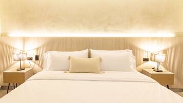 Premium bedding, down comforters, desk, free WiFi