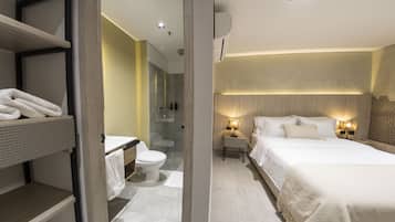 Premium bedding, down comforters, desk, free WiFi