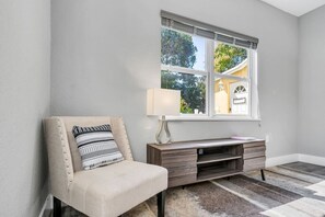 Interior - Spectacular Estate on Antique Row - Large Groups (West Palm Beach)