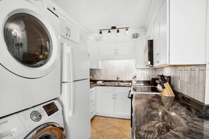 Condo, 1 King Bed with Sofa bed (The Summit 818) | Private kitchen | Oven, toaster - The Summit 818 (Panama City Beach)
