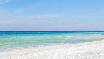 Apartment, 1 Queen-Bett und Schlafsofa (St Thomas Square Villa 1211C Beach Bu) | Strand