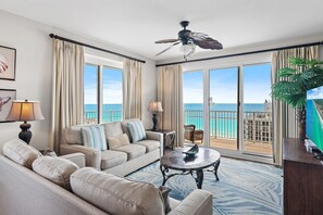 Condo, Multiple Beds (Ariel Dunes I 2001) | Living area